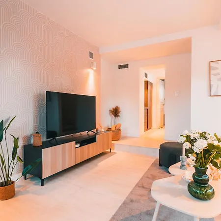 Holiday home Charmante Maisonnette Au Prado Carre D'or By Maison Galante Marseille
